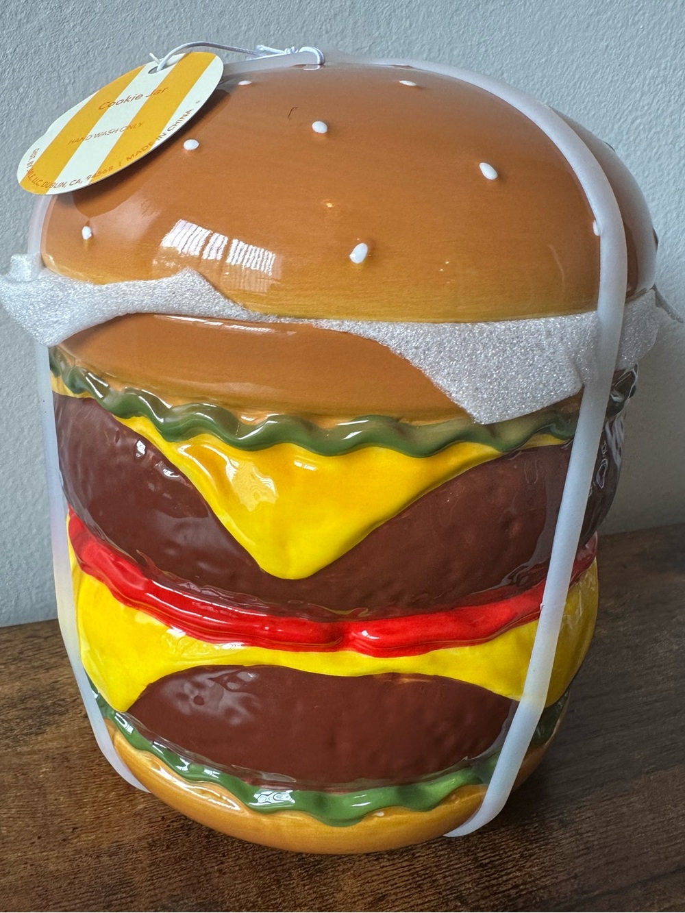 Novelty Ceramic Double Cheeseburger Cookie Jar Yellow, Brown, Red, Green NWT - Picture 1 of 5
